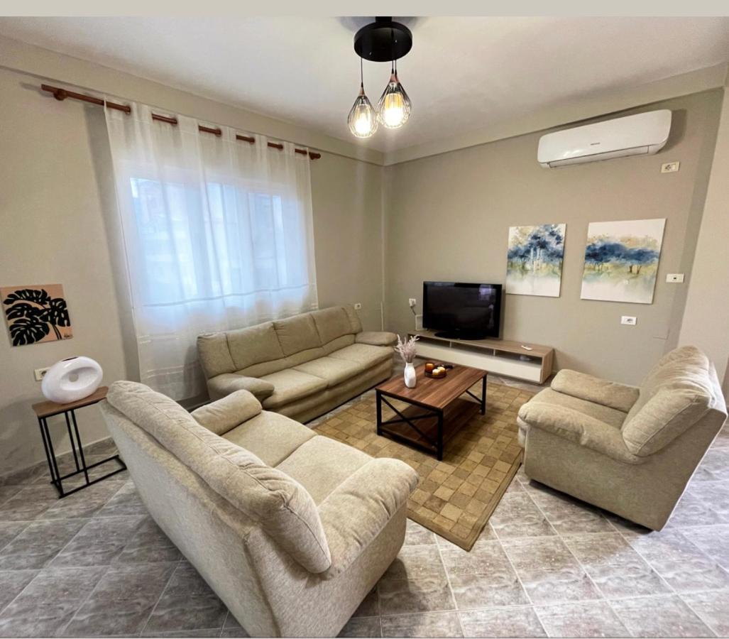 City Center Apartment Tiranë Luaran gambar
