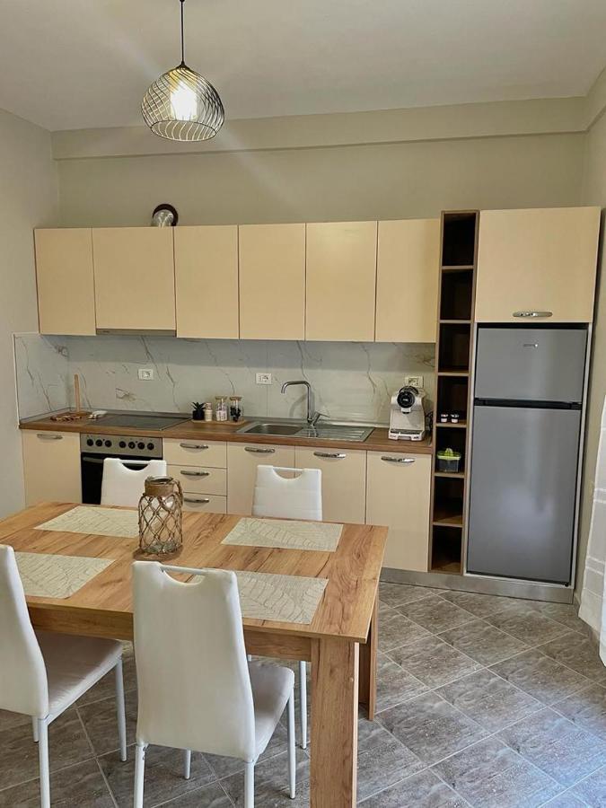 City Center Apartment Tiranë Luaran gambar
